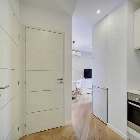 Lovely Renovated Terrace - Mobility Lease Cannes